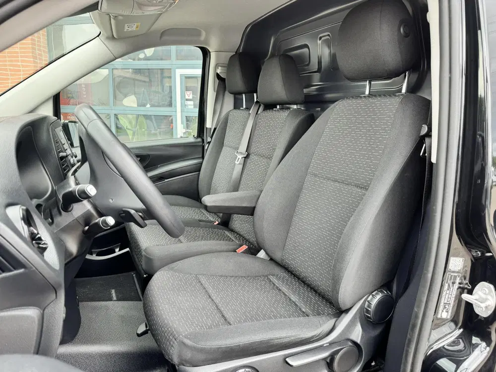 Mercedes-Benz Vito 114 L2 uit 2024, foto 4