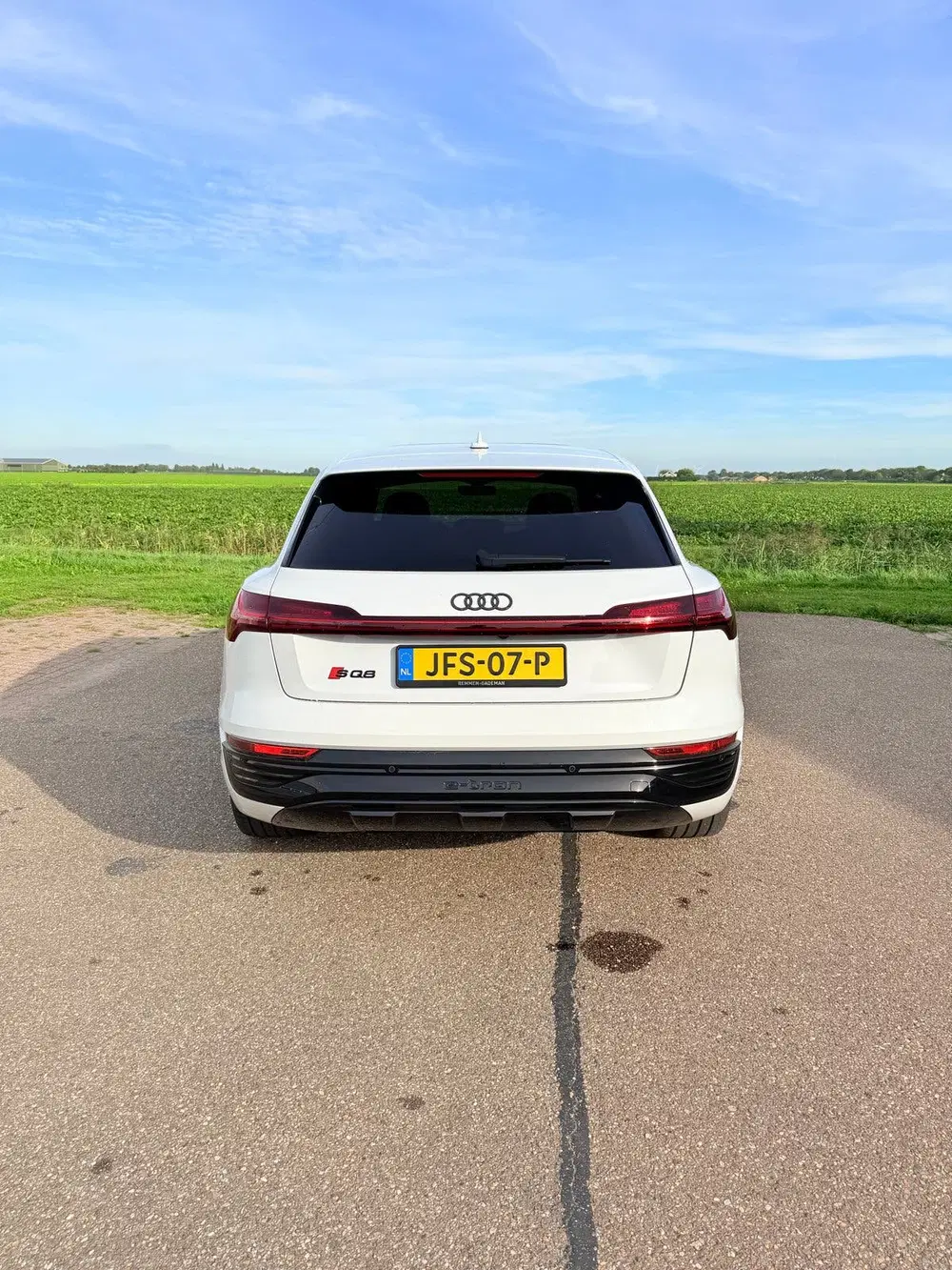 Audi Q8 e-tron 50 Quattro 95kWh 340pk 2023 Wit uit 2023, foto 5
