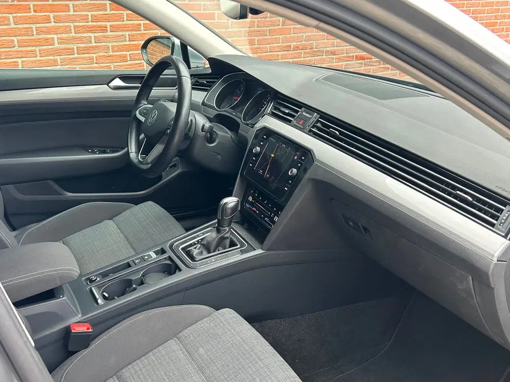 Volkswagen Passat 1.5 TSI 150PK DSG uit 2022, foto 9