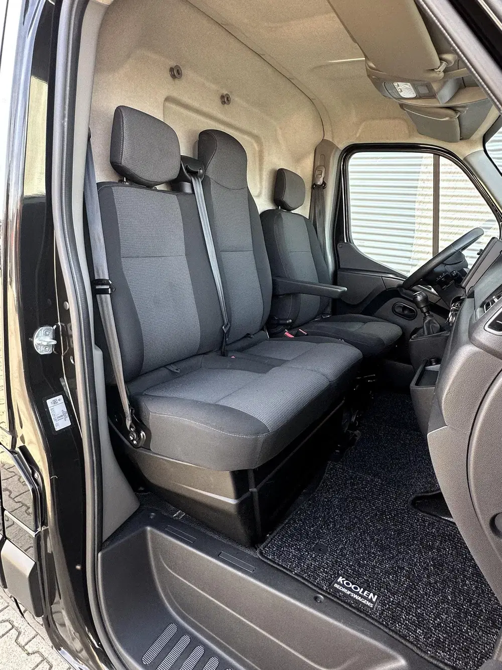 Renault Master T35 2.3 dCi 135 L2H2 Airco uit 2023, foto 4