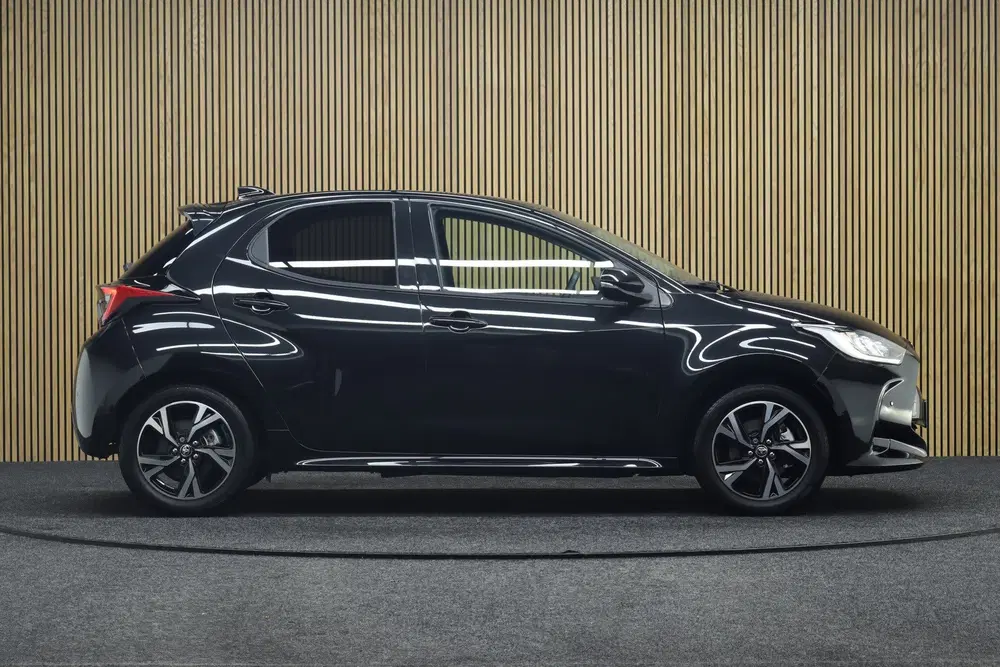 Toyota Yaris 1.5 Hybrid 115 Dynamic + Comfort Pack uit 2025, foto 11