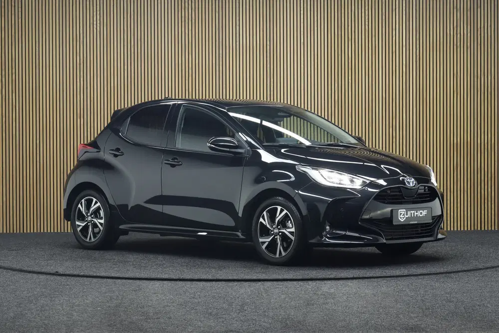 Toyota Yaris 1.5 Hybrid 115 Dynamic + Comfort Pack uit 2025, foto 13