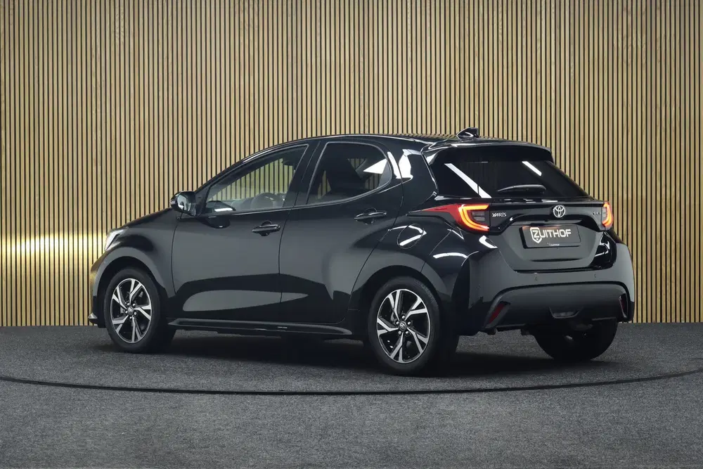 Toyota Yaris 1.5 Hybrid 115 Dynamic + Comfort Pack uit 2025, foto 3