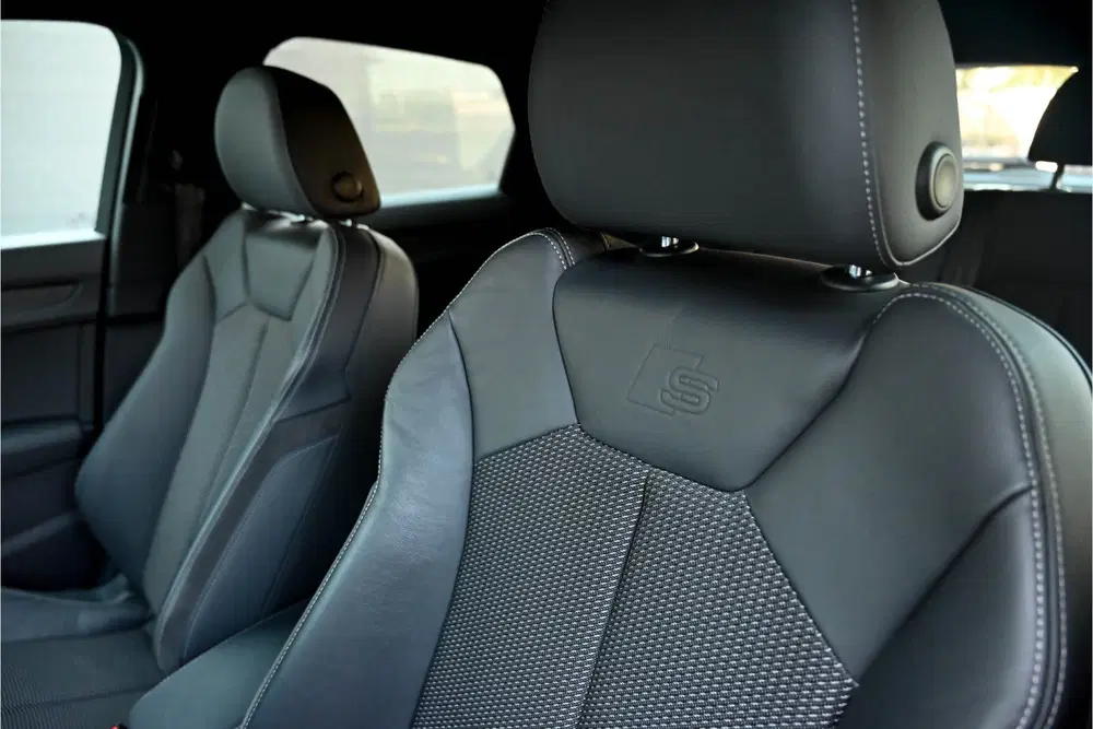 Audi Q3 45 TFSI e S line ACC uit 2021, foto 4