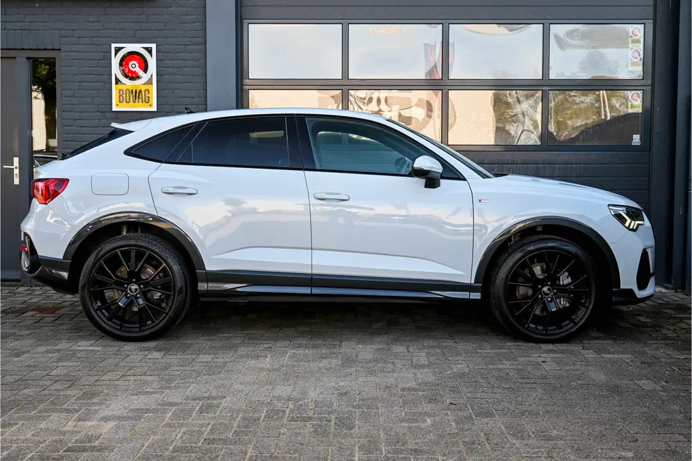 Audi Q3 45 TFSI e S line ACC uit 2021, foto 7