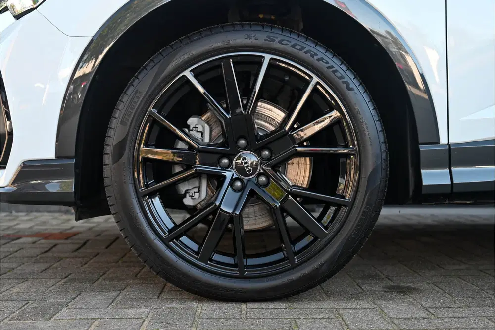 Audi Q3 45 TFSI e S line ACC uit 2021, foto 8