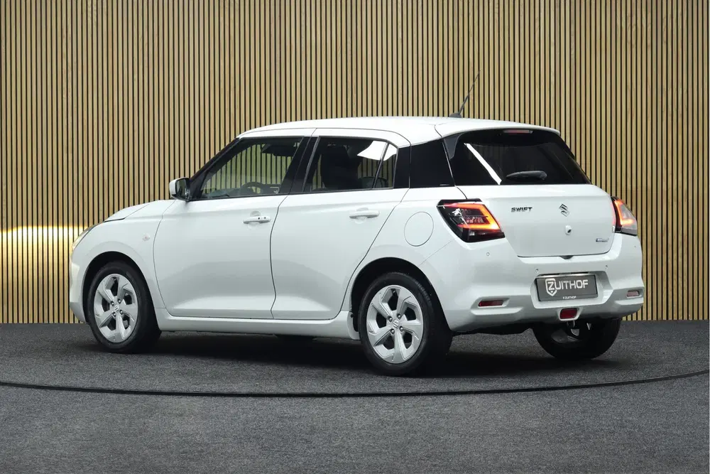 Suzuki Swift 1.2 Select Smart Hybrid uit 2025, foto 3