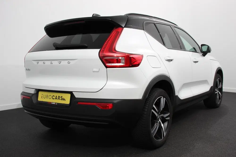 Volvo XC40 1.5 T5 Recharge R-Design Panoramisch dak N uit 2021, foto 6