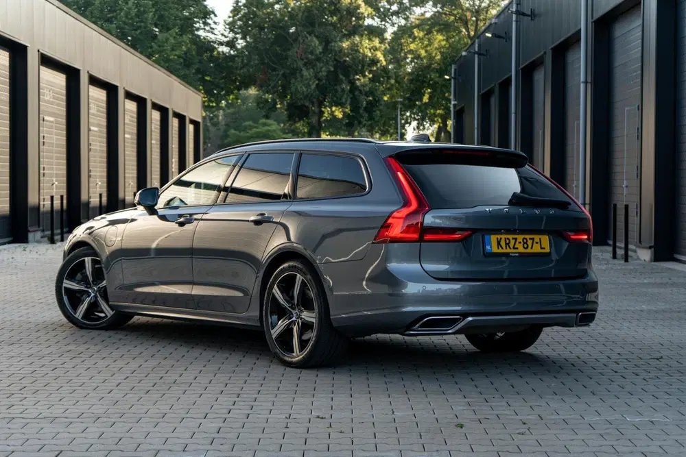 Volvo V90 2.0 T8 AWD R-Design *Pano* Vol* Dealer ond uit 2019, foto 3