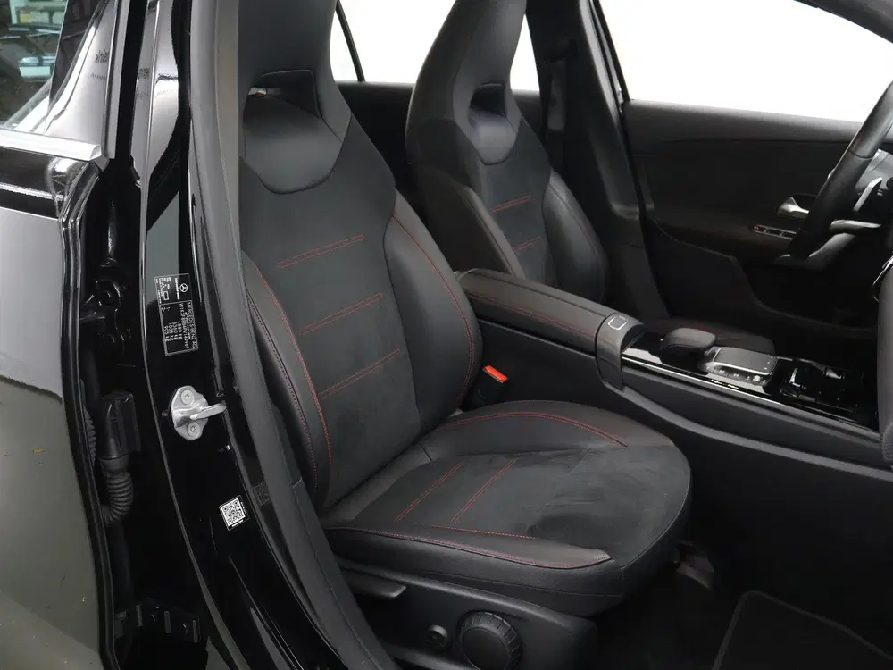 Mercedes-Benz A-Klasse 180 Premium Plus uit 2022, foto 10