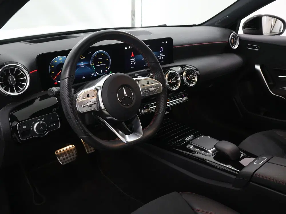 Mercedes-Benz A-Klasse 180 Premium Plus uit 2022, foto 7