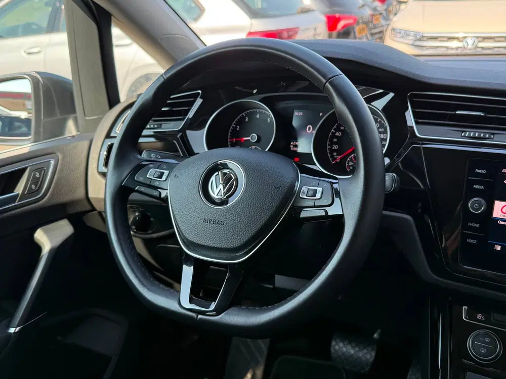Volkswagen Touran 1.5 TSI Highline Business 7p uit 2019, foto 13