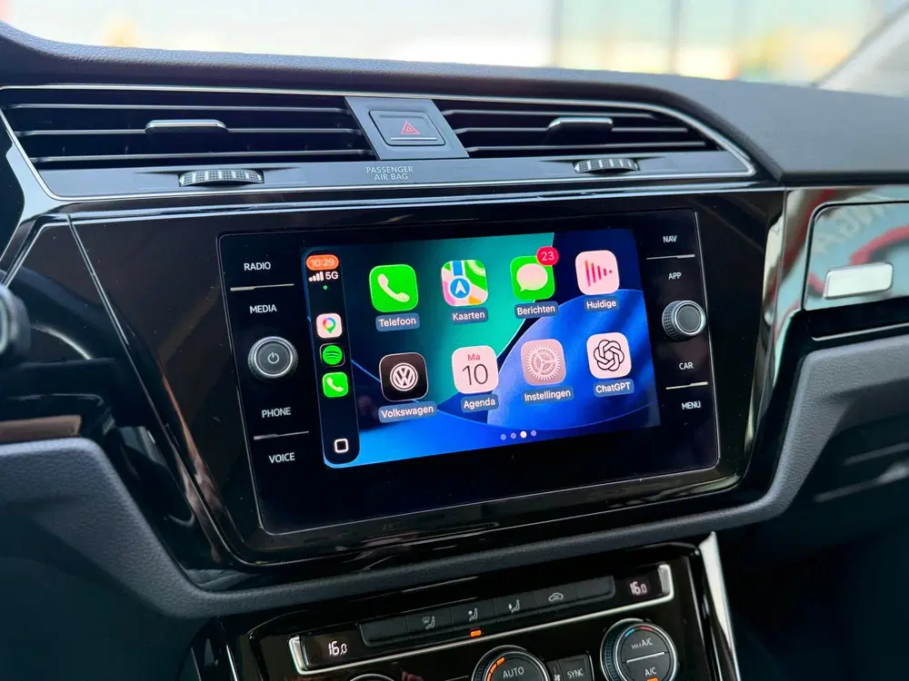 Volkswagen Touran 1.5 TSI Highline Business 7p uit 2019, foto 15