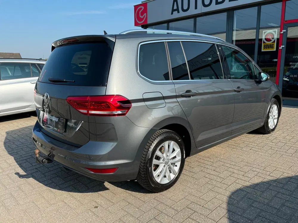 Volkswagen Touran 1.5 TSI Highline Business 7p uit 2019, foto 8