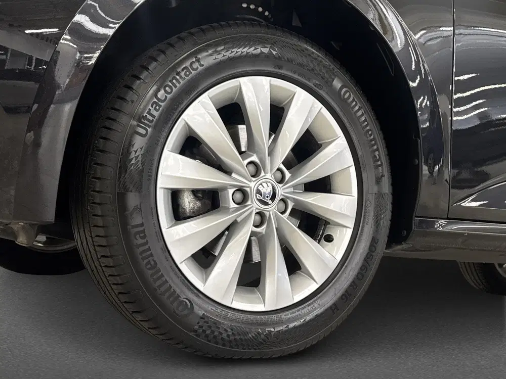 Skoda Kamiq 1.0 TSI Ambition uit 2021, foto 11
