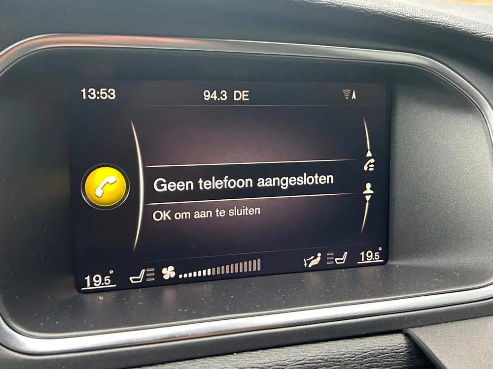 Volvo V40 2.0 D3 Automaat uit 2020, foto 12