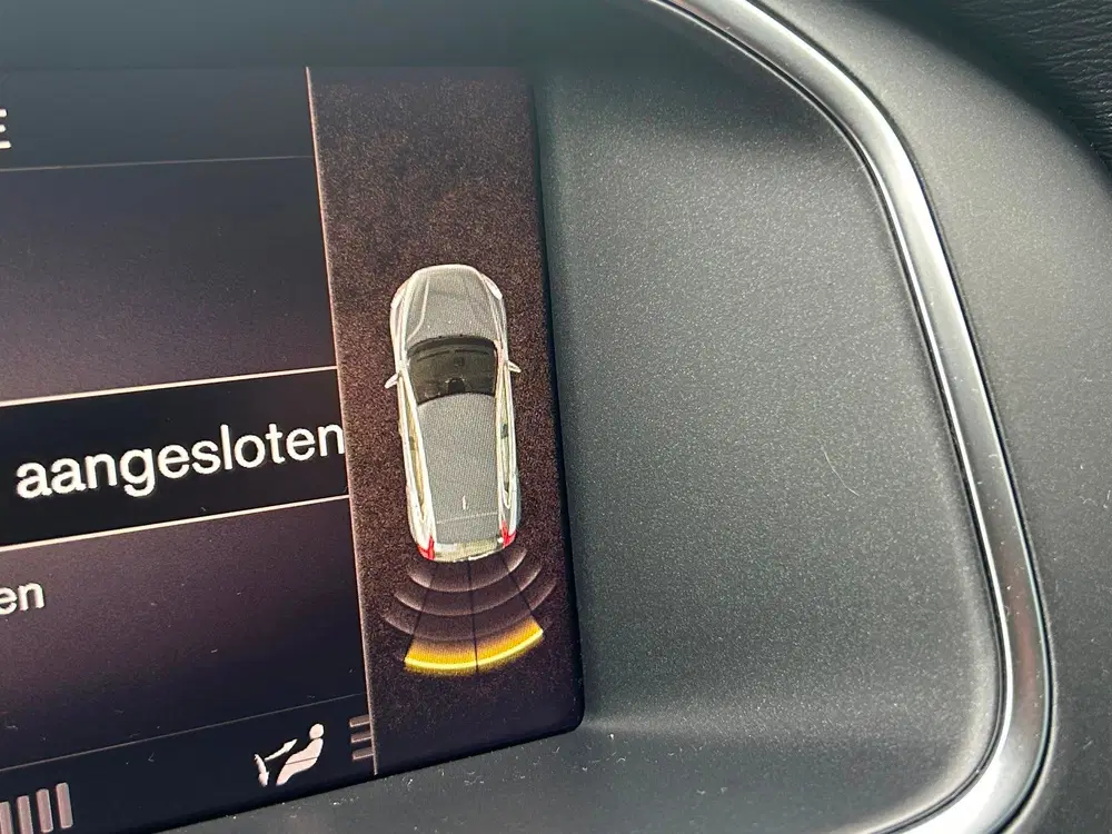 Volvo V40 2.0 D3 Automaat uit 2020, foto 13