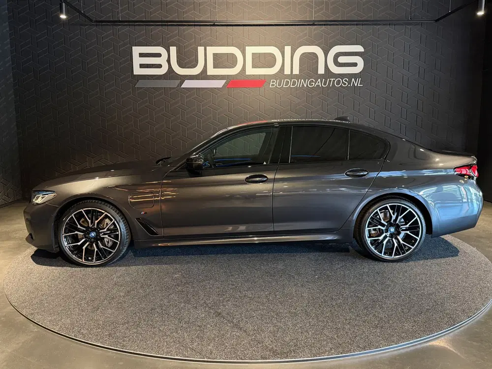 BMW 5-serie 5 Serie 545e xDrive Business Ed uit 2022, foto 8