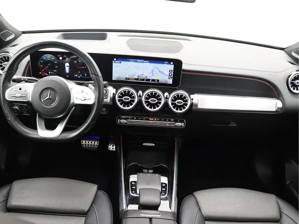 Mercedes-Benz GLB 200d AMG 7p. Pano uit 2020, foto 14