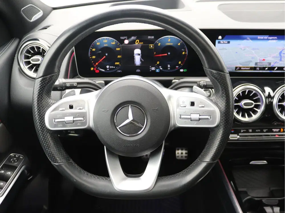 Mercedes-Benz GLB 200d AMG 7p. Pano uit 2020, foto 15