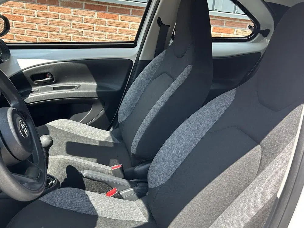 Toyota Aygo X 1.0 VVT-i Org-NL uit 2023, foto 12