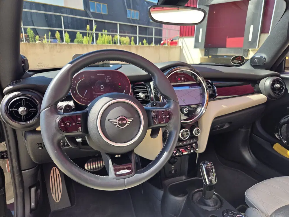 Mini Cabrio 2.0 John Cooper Works Classic (bj 2023) uit 2023, foto 3