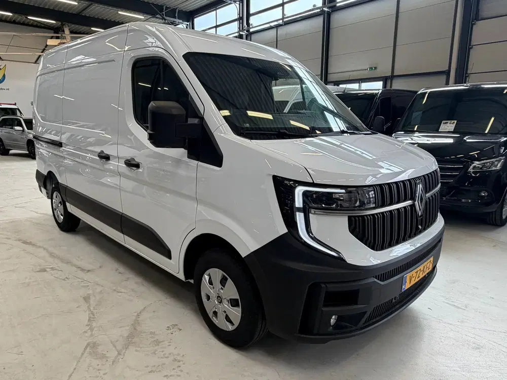 Renault Master T35 2.0DCI L2H2 150PK Airco Navi Cruisecon uit 2024, foto 5