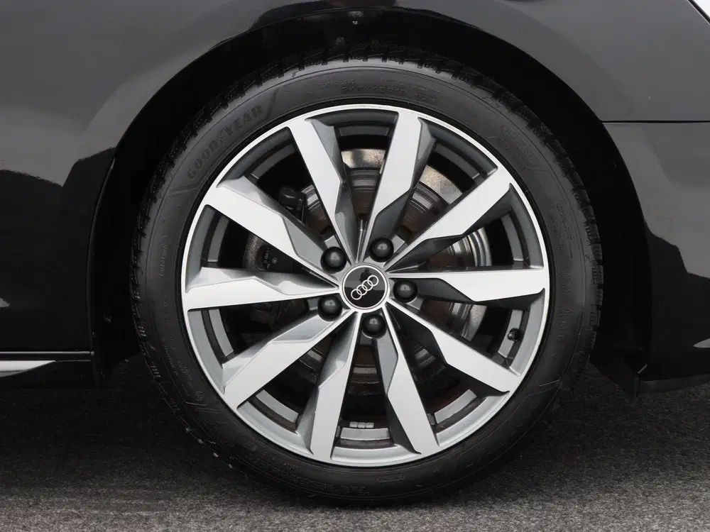 Audi A4 35 TFSi 150 Pk Automaat S edition uit 2023, foto 7