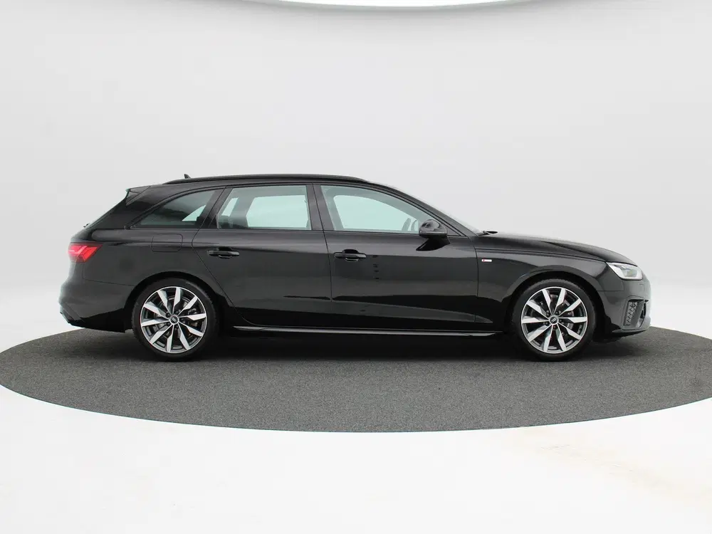 Audi A4 35 TFSi 150 Pk Automaat S edition uit 2023, foto 8