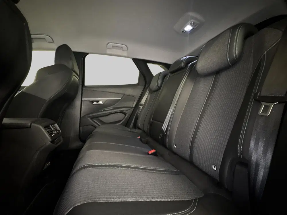 Peugeot 3008 1.2 PureTech Blue Lease Allure uit 2021, foto 6