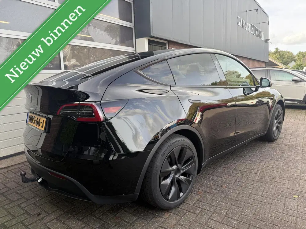 Tesla Model Y RWD 60 kWh SOH 96% WARMTEP uit 2025, foto 2