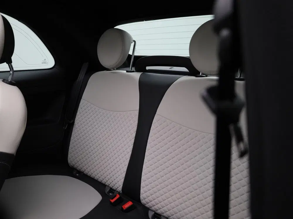 Fiat 500C 1.0 Hybrid Dolcevita uit 2022, foto 10