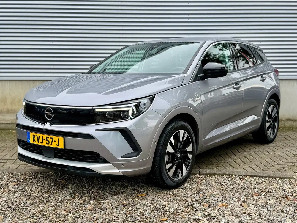 Opel Grandland 1.2 Turbo 130pk Edition [ Fm navi uit 2022
