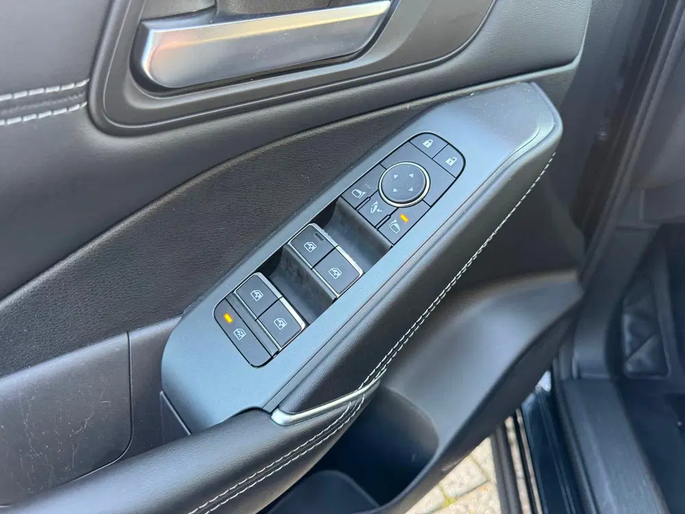 Nissan Qashqai 1.3 MHEV Xtronic N-Connecta Airco Navi Lmv uit 2025, foto 2