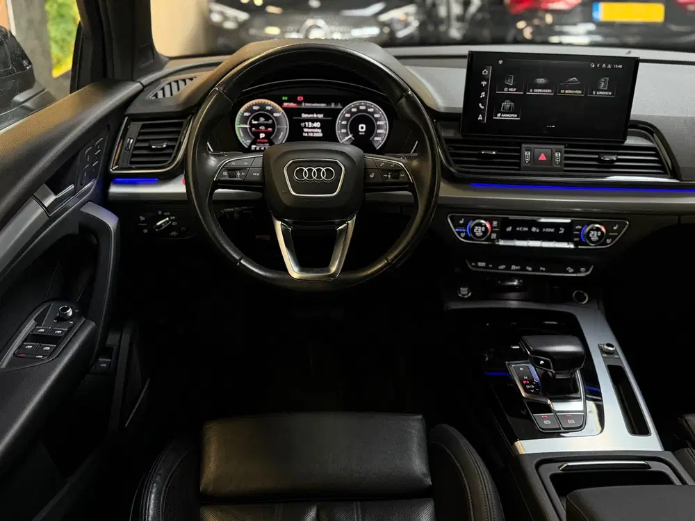 Audi Q5 55 TFSI e quattro S-LINE uit 2022, foto 2