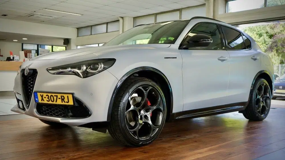 Alfa Romeo Stelvio 2.0 T GME AWD Competitzione uit 2024, foto 5