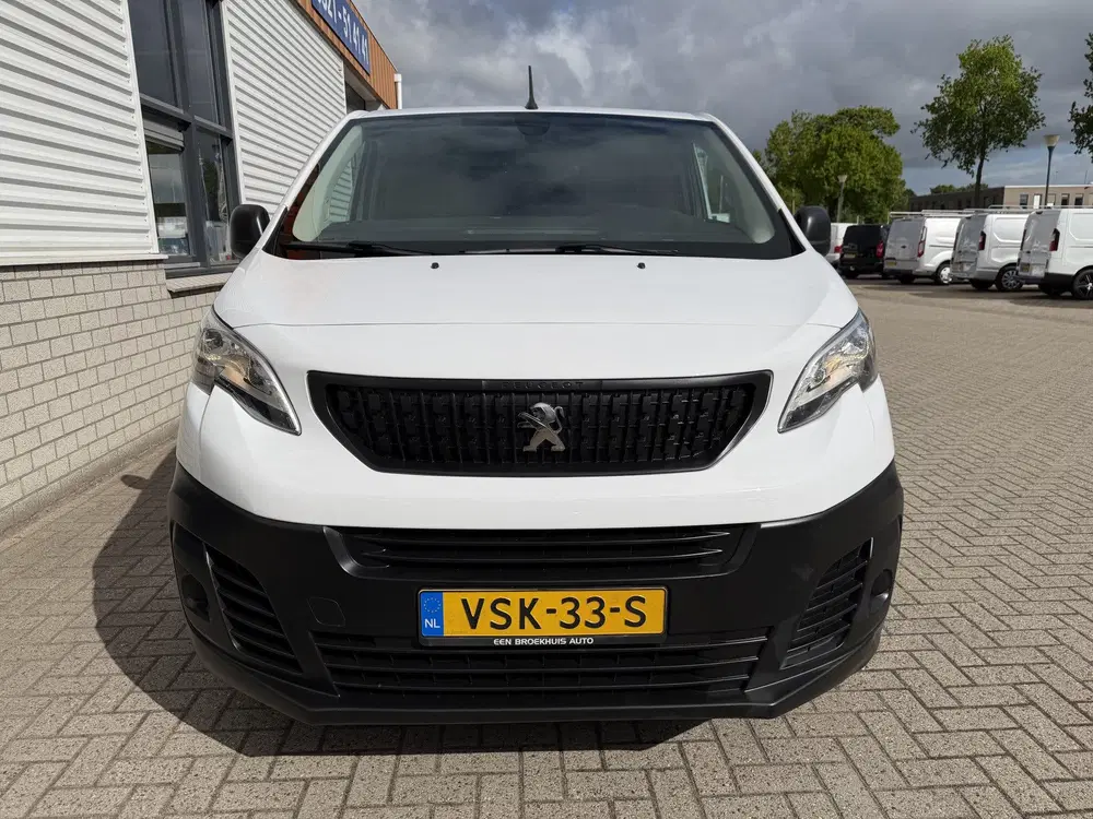 Peugeot Expert 1.5 BlueHDI L2H1 120pk Standard Premium uit 2022, foto 3