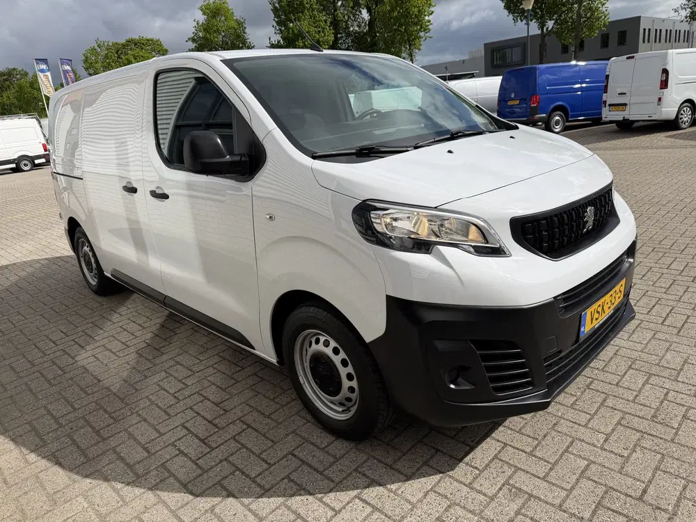 Peugeot Expert 1.5 BlueHDI L2H1 120pk Standard Premium uit 2022, foto 4