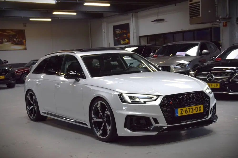 Audi A4 2.9 TFSI RS 4 Quattro Panoramadak uit 2019, foto 15
