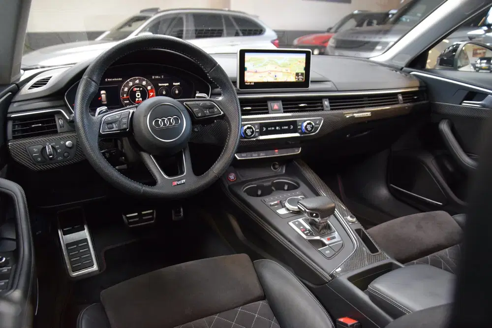 Audi A4 2.9 TFSI RS 4 Quattro Panoramadak uit 2019, foto 3