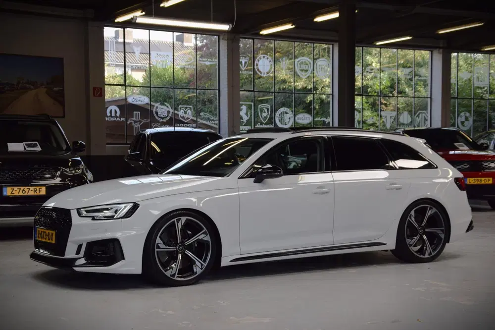 Audi A4 2.9 TFSI RS 4 Quattro Panoramadak uit 2019, foto 4