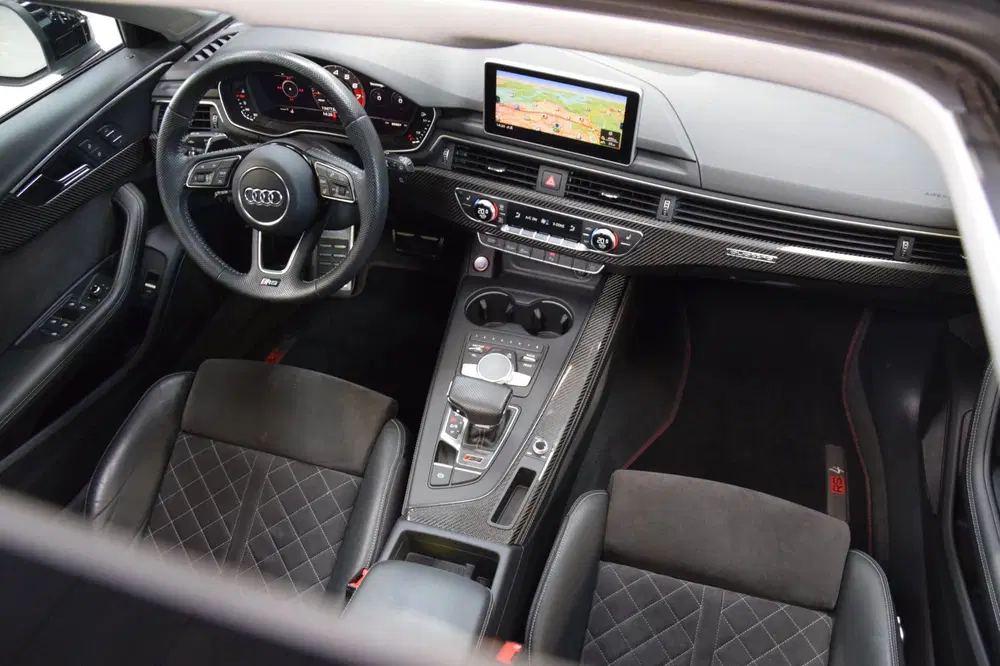 Audi A4 2.9 TFSI RS 4 Quattro Panoramadak uit 2019, foto 5