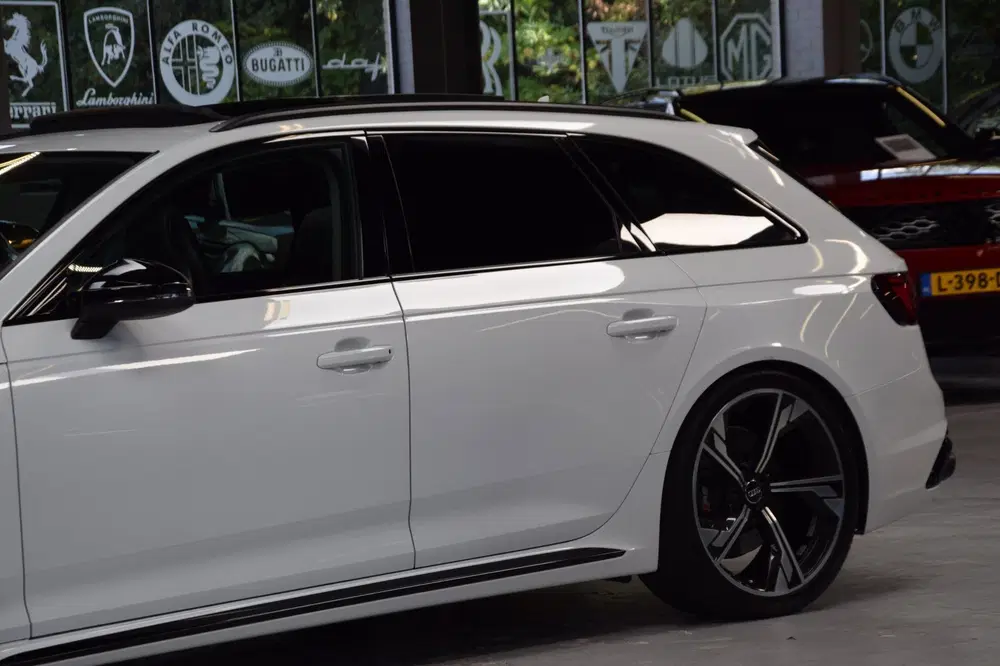 Audi A4 2.9 TFSI RS 4 Quattro Panoramadak uit 2019, foto 6