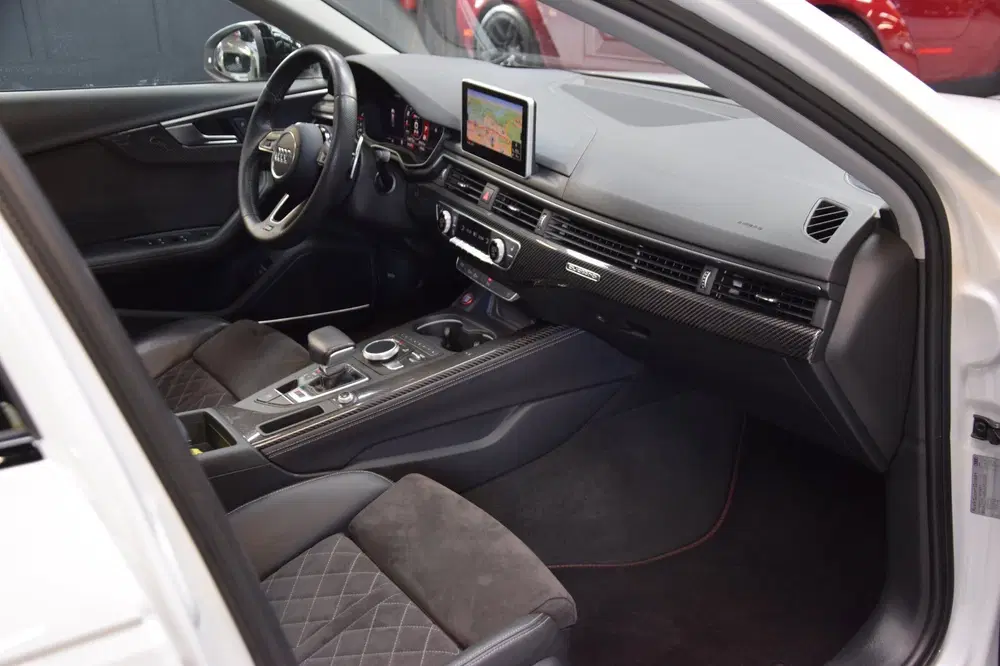 Audi A4 2.9 TFSI RS 4 Quattro Panoramadak uit 2019, foto 7
