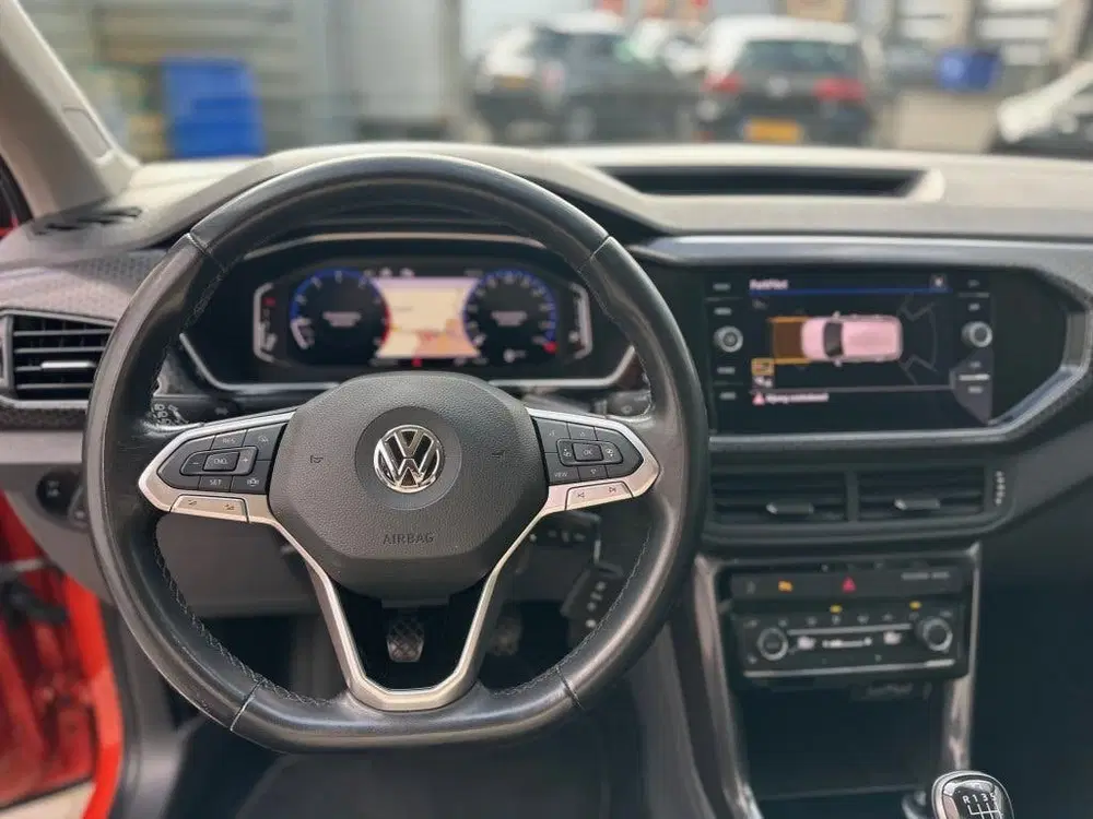 Volkswagen T-Cross 1.0 TSI 115pk Style Business uit 2020, foto 10