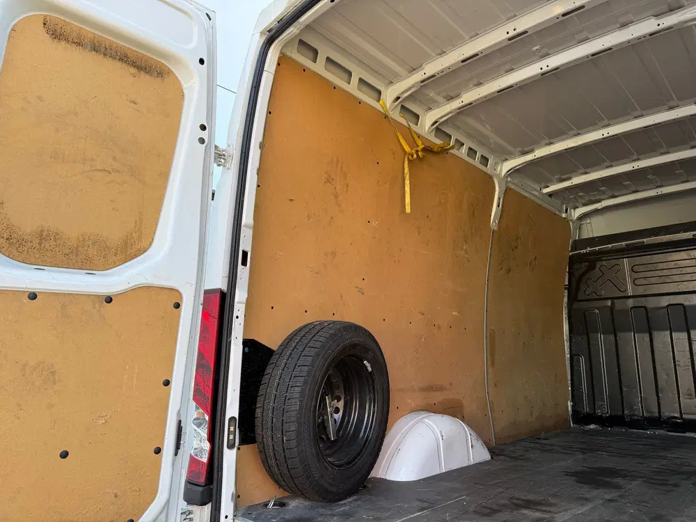 Iveco Daily 35S14 2.3 140PK L2H2 Cruise Control 3.5t T uit 2023, foto 11