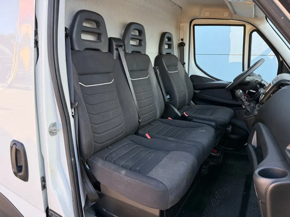 Iveco Daily 35S14 2.3 140PK L2H2 Cruise Control 3.5t T uit 2023, foto 7