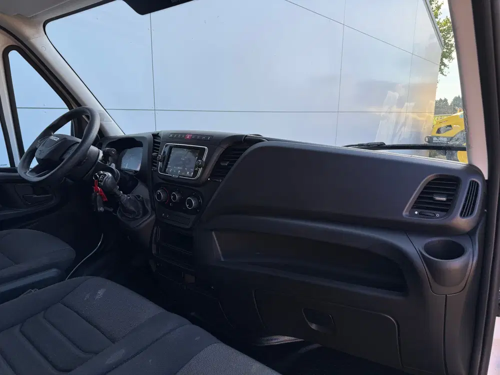 Iveco Daily 35S14 2.3 140PK L2H2 Cruise Control 3.5t T uit 2023, foto 8