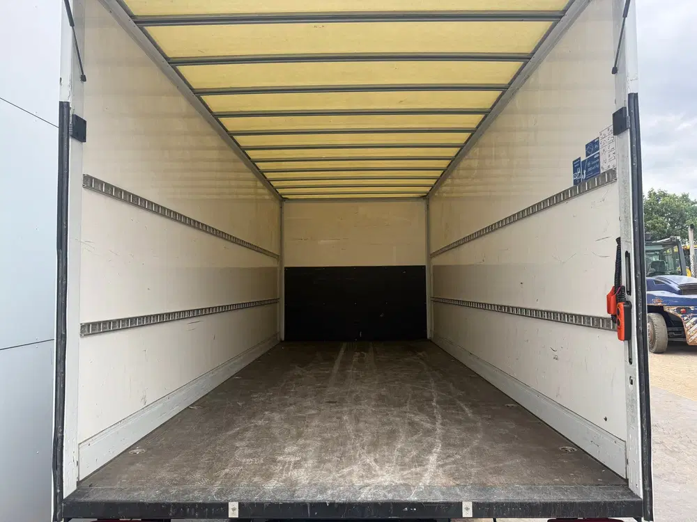 Iveco Daily 72C18 3.0 Automaat Dubbellucht 1000kg Laad uit 2024, foto 10
