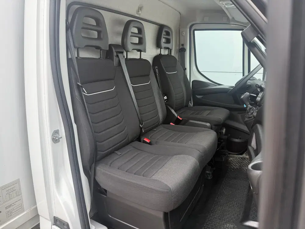 Iveco Daily 72C18 3.0 Automaat Dubbellucht 1000kg Laad uit 2024, foto 7